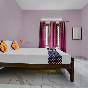 Hotel Spot On Shalom Palace Residency